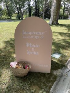 Location panneau binvenue arche